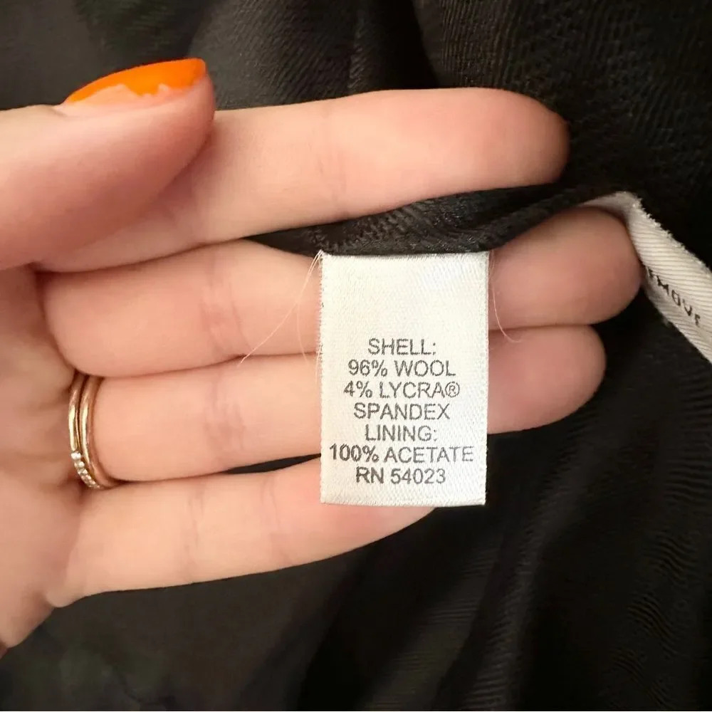 Banana Republic Women’s Classic Black Blazer - Picture 7 of 11